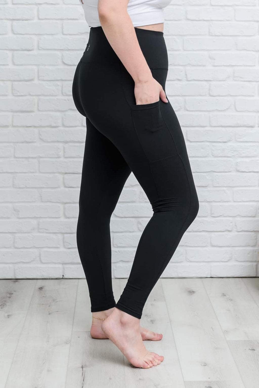 ENDS 9/8/25 - PREORDER: ClassicComfort Essentials Leggings | FULL LENGTH | WITH Side Pocket