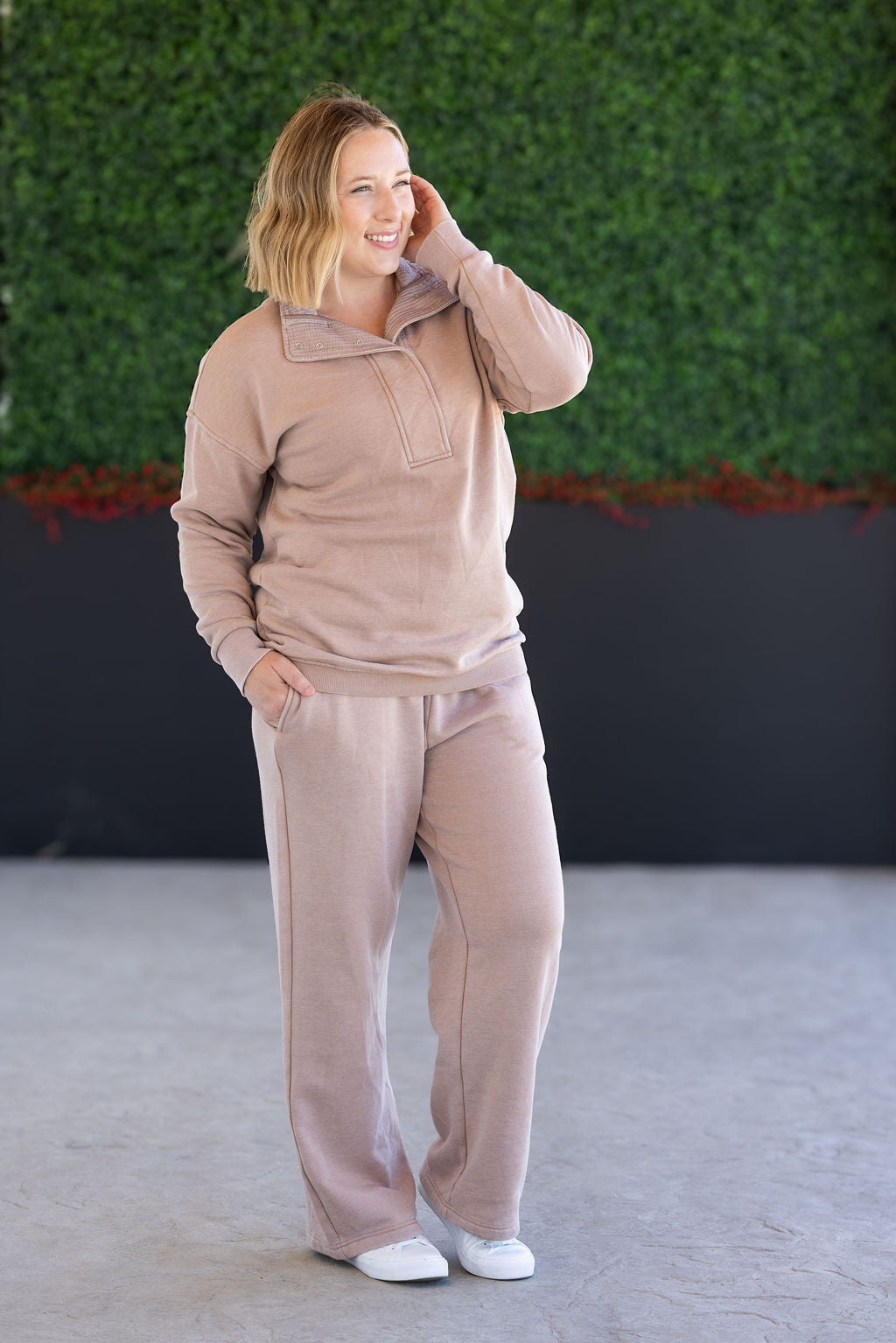 unique-id-7b90ef33-c90b-49ad-9192-f33889465ada